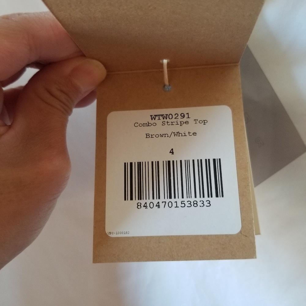 Trademark NWT striped shirt - Picture 2 of 5
